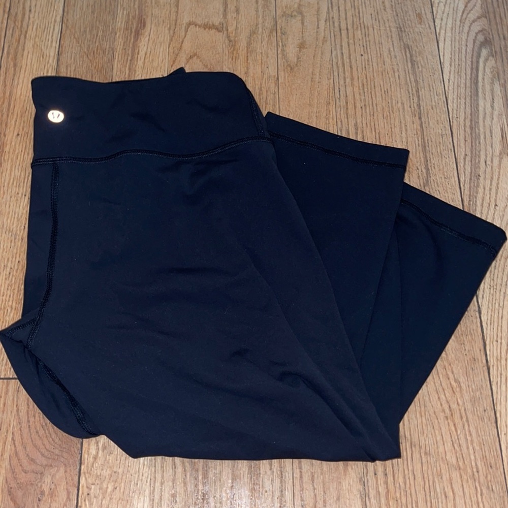 Lululemon Capri Legging in Black